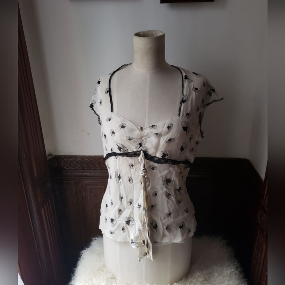 IDENTITY LORD TAYLOR Silk Top Sz 8